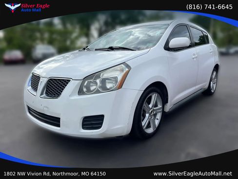 Used 2009 Pontiac Vibe w/ Preferred Package FWD image 1