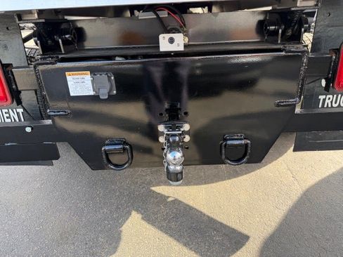 New 2026 GMC Sierra 3500 Pro w/ Convenience Package image 4