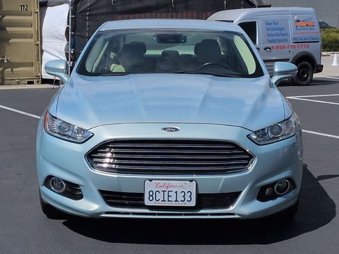 Used 2013 Ford Fusion SE image 3