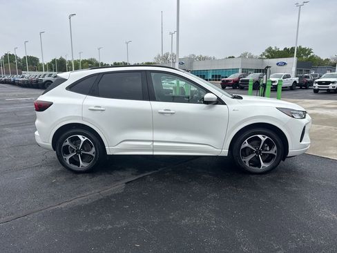 Used 2024 Ford Escape ST-Line Select w/ Tech Pack #2 AWD/4WD image 6