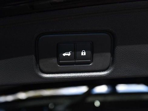 Certified 2024 Nissan Pathfinder SL image 30