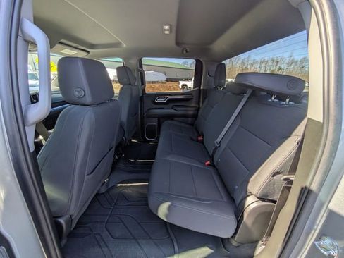 Used 2024 Chevrolet Silverado 1500 LT image 29