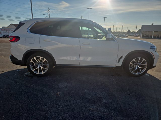 Used 2021 BMW X5 sDrive40i w/ Convenience Package RWD image 9