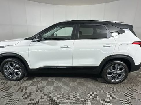 Used 2024 Kia Seltos S AWD/4WD image 5