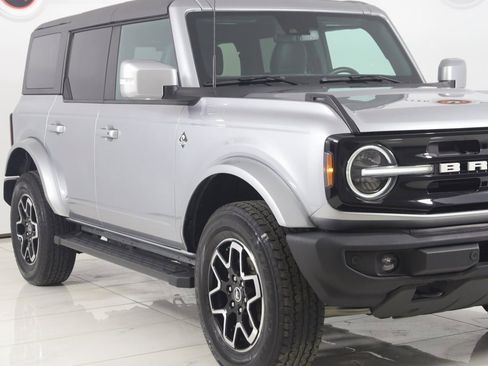 Used 2022 Ford Bronco Outer Banks image 44