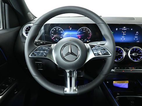 Used 2026 Mercedes-Benz GLA 250 4MATIC image 14