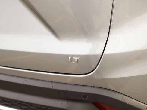 Used 2025 Chevrolet Trax LT w/ Driver Confidence Package image 31