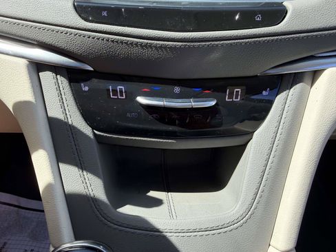 Certified 2023 Cadillac XT5 Premium Luxury w/ Technology Package AWD/4WD image 21