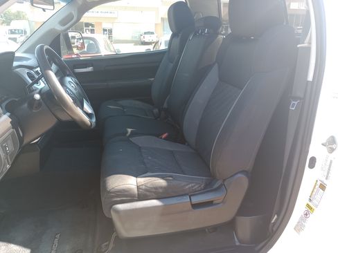 Used 2014 Toyota Tundra SR RWD image 10