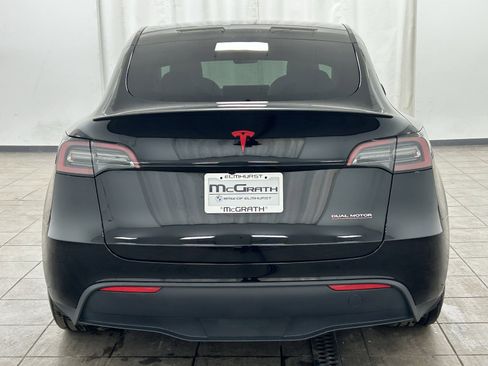 Used 2024 Tesla Model Y Performance image 6