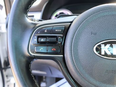 Used 2019 Kia Niro S Touring image 33