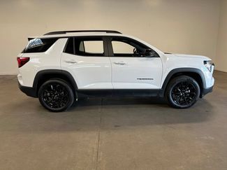 Used 2026 GMC Terrain Elevation w/ Elevation Premium Package FWD video 2