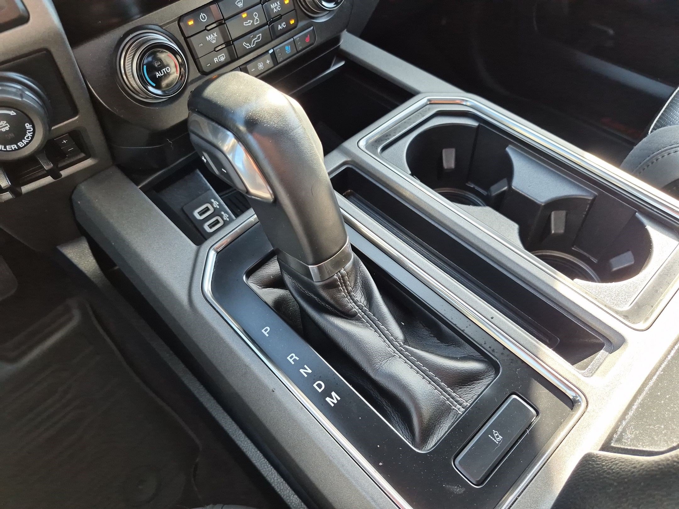 Certified 2020 Ford F150 Raptor w/ Equipment Group 802A Luxury AWD/4WD image 29