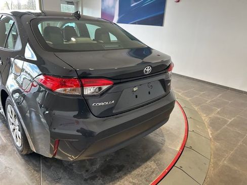 Used 2023 Toyota Corolla LE FWD image 5
