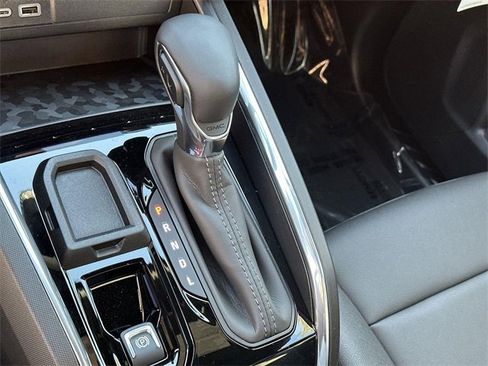 New 2026 GMC Canyon Elevation w/ Convenience Package image 13