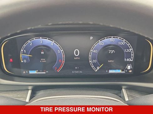 Used 2024 Jeep Wagoneer L Series II RWD image 32