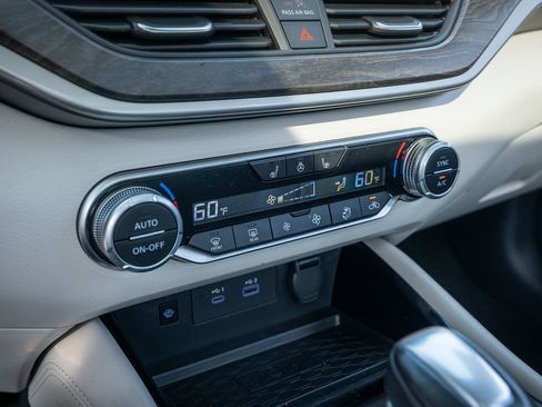 Used 2024 Nissan Altima 2.5 SL image 24