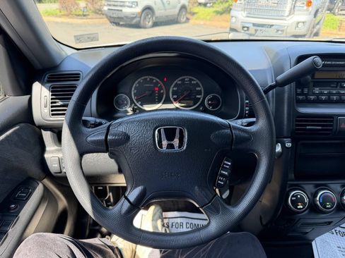 Used 2002 Honda CR-V EX image 11