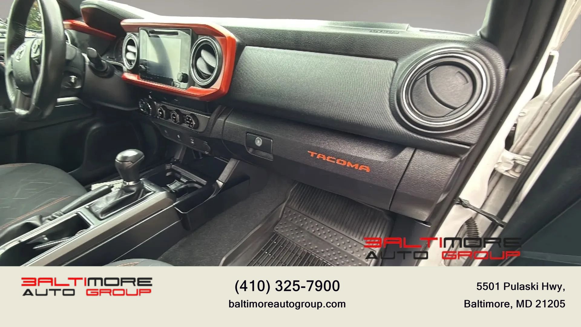 Used 2017 Toyota Tacoma TRD Sport w/ Tow Package (A/T) AWD/4WD image 20