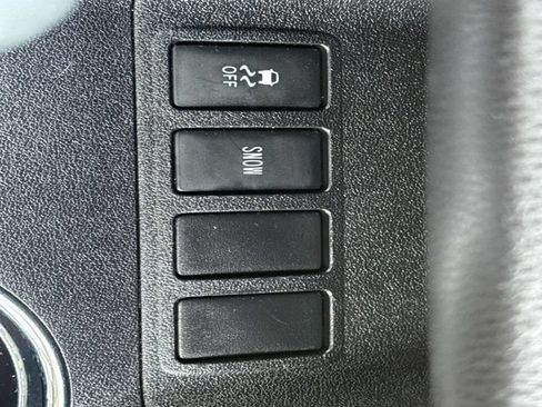 Used 2017 Toyota Highlander XLE FWD image 38