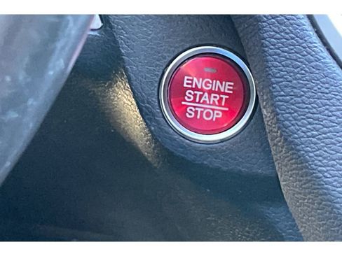 Used 2018 Acura TLX image 32