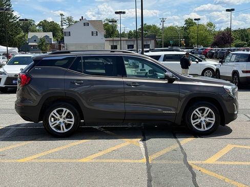 Used 2019 GMC Terrain SLE w/ Driver Convenience Package AWD/4WD image 7