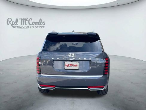 New 2026 Hyundai Palisade Calligraphy FWD image 4