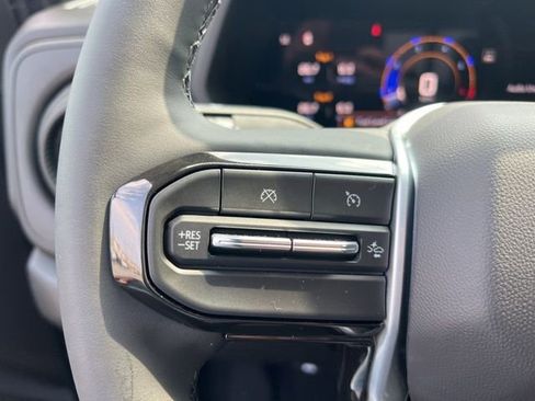 New 2025 Chevrolet Colorado Trail Boss w/ Midnight Edition image 18