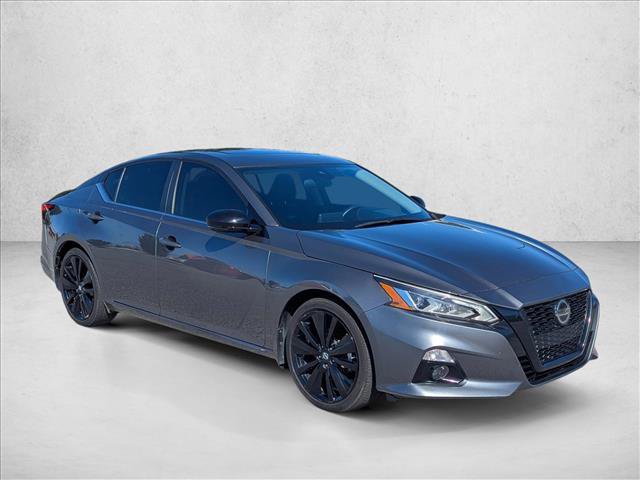 Used 2022 Nissan Altima 2.5 SR w/ Midnight Edition Package FWD image 3