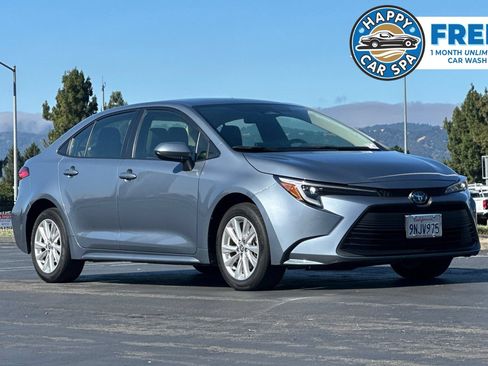 Used 2024 Toyota Corolla LE w/ LE Convenience Package FWD image 1