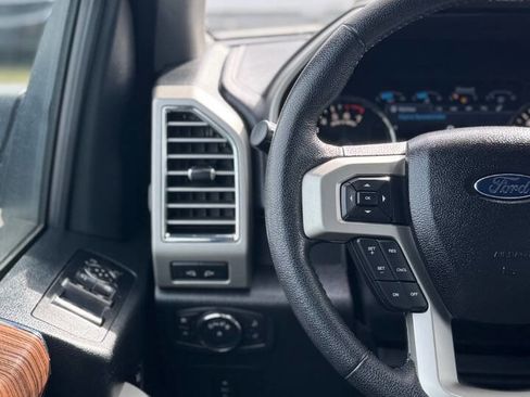 Used 2015 Ford F150 Lariat w/ Equipment Group 502A Luxury image 14