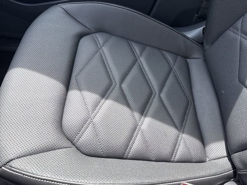 Used 2025 Volkswagen Atlas SE image 20