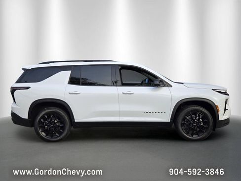 New 2026 Chevrolet Traverse LT w/ Midnight/Sport Edition FWD image 8