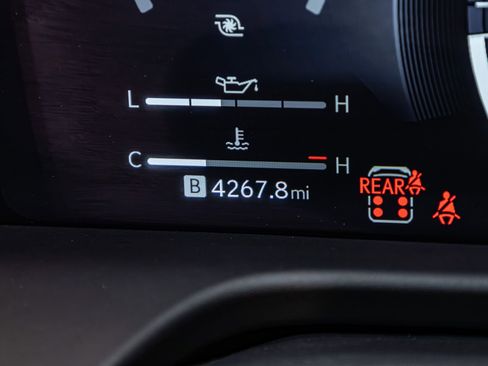 Used 2025 Lexus GX 550 w/ Cold Area Package image 17