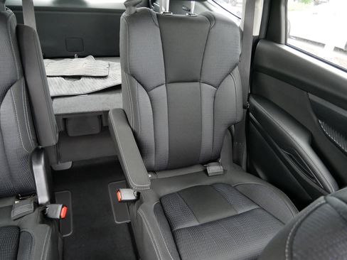 Certified 2025 Subaru Ascent Premium AWD/4WD image 15