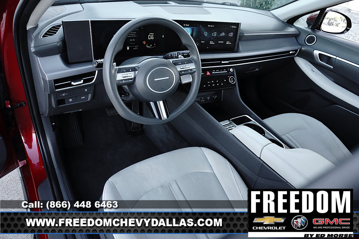 Used 2025 Hyundai Sonata SEL FWD image 5