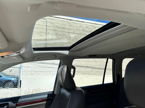 Used 2019 Lexus GX 460 Premium image 12