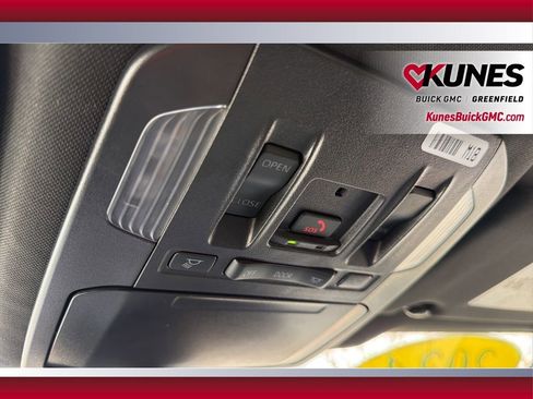 Used 2024 Toyota Highlander XSE AWD/4WD image 32