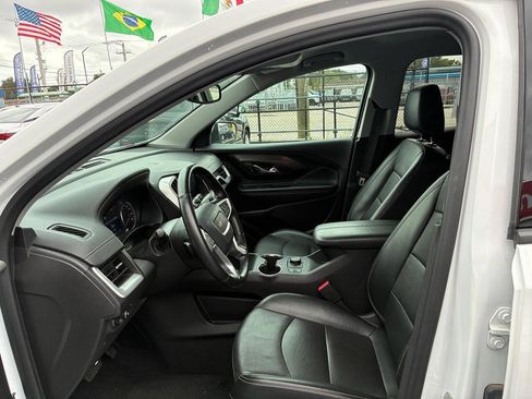 Used 2024 GMC Terrain SLT AWD/4WD image 7