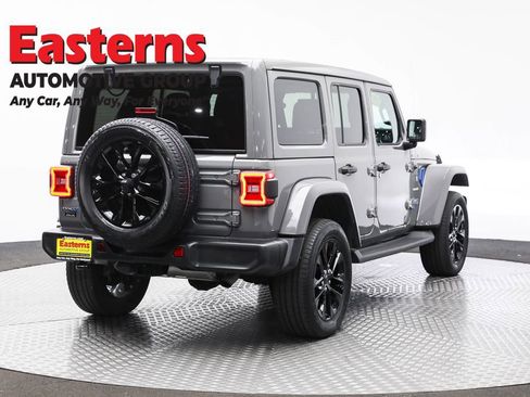 Used 2021 Jeep Wrangler Unlimited Sahara w/ Cold Weather Group image 5