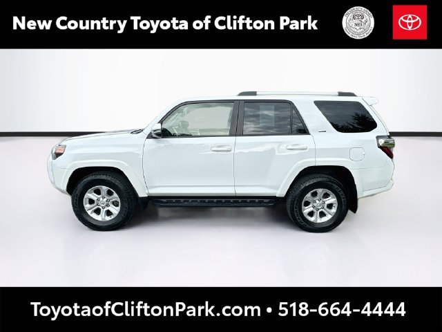 Used 2024 Toyota 4Runner SR5 Premium w/ Moonroof Package AWD/4WD image 4