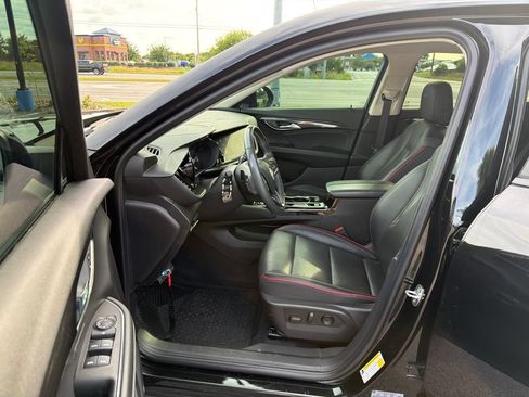 Used 2022 Buick Envision Essence w/ Technology Package II AWD/4WD image 6