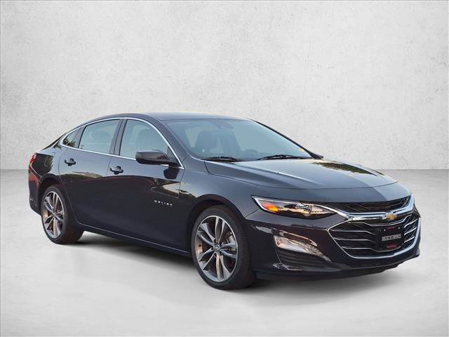 Used 2025 Chevrolet Malibu LT FWD image 3