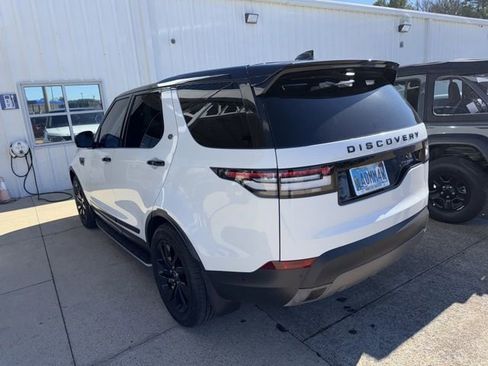 Used 2019 Land Rover Discovery SE image 6