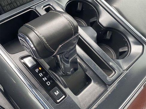 Used 2022 Ford F150 Lariat w/ Equipment Group 502A High image 58