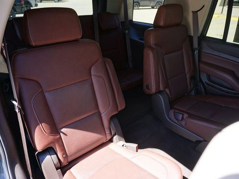 Used 2019 Chevrolet Tahoe Premier AWD/4WD image 31