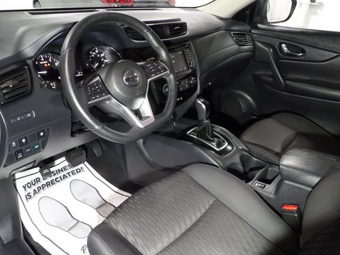 Used 2020 Nissan Rogue S w/ Special Edition Package image 10