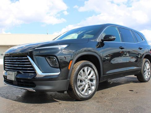 Used 2025 Buick Enclave Preferred FWD image 14