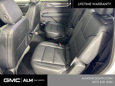 New 2026 GMC Acadia Elevation w/ Elevation Premium Package FWD image 22