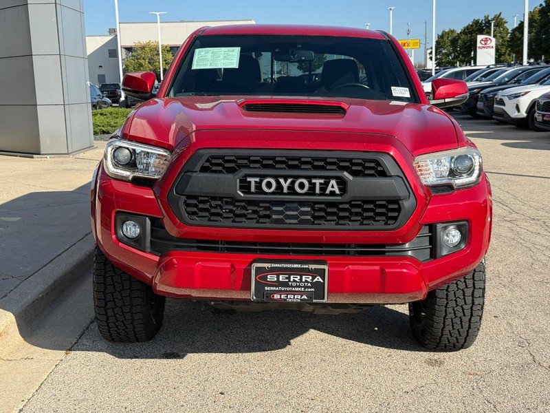Used 2018 Toyota Tacoma TRD Sport AWD/4WD image 8